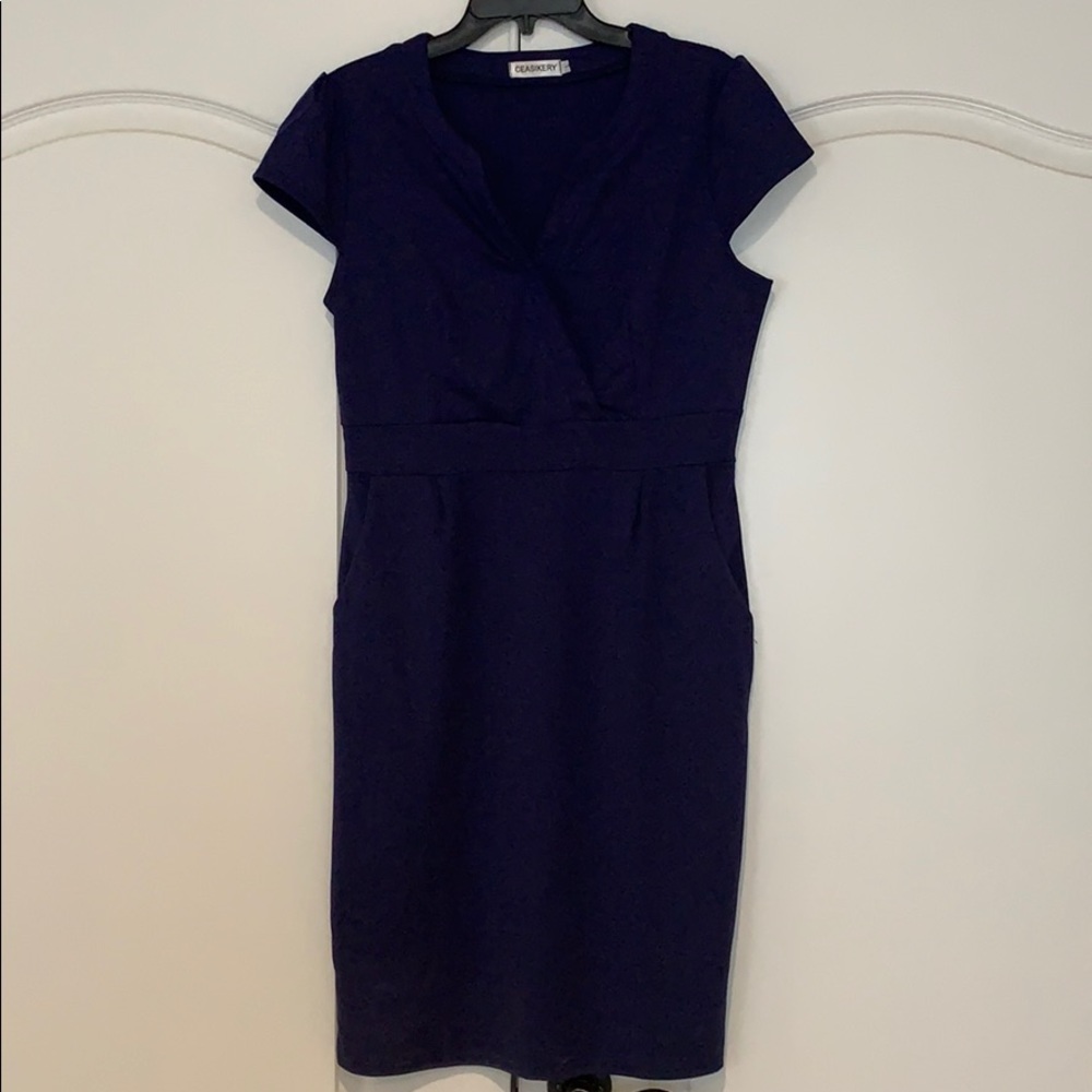 Navy blue bodycon cocktail dress